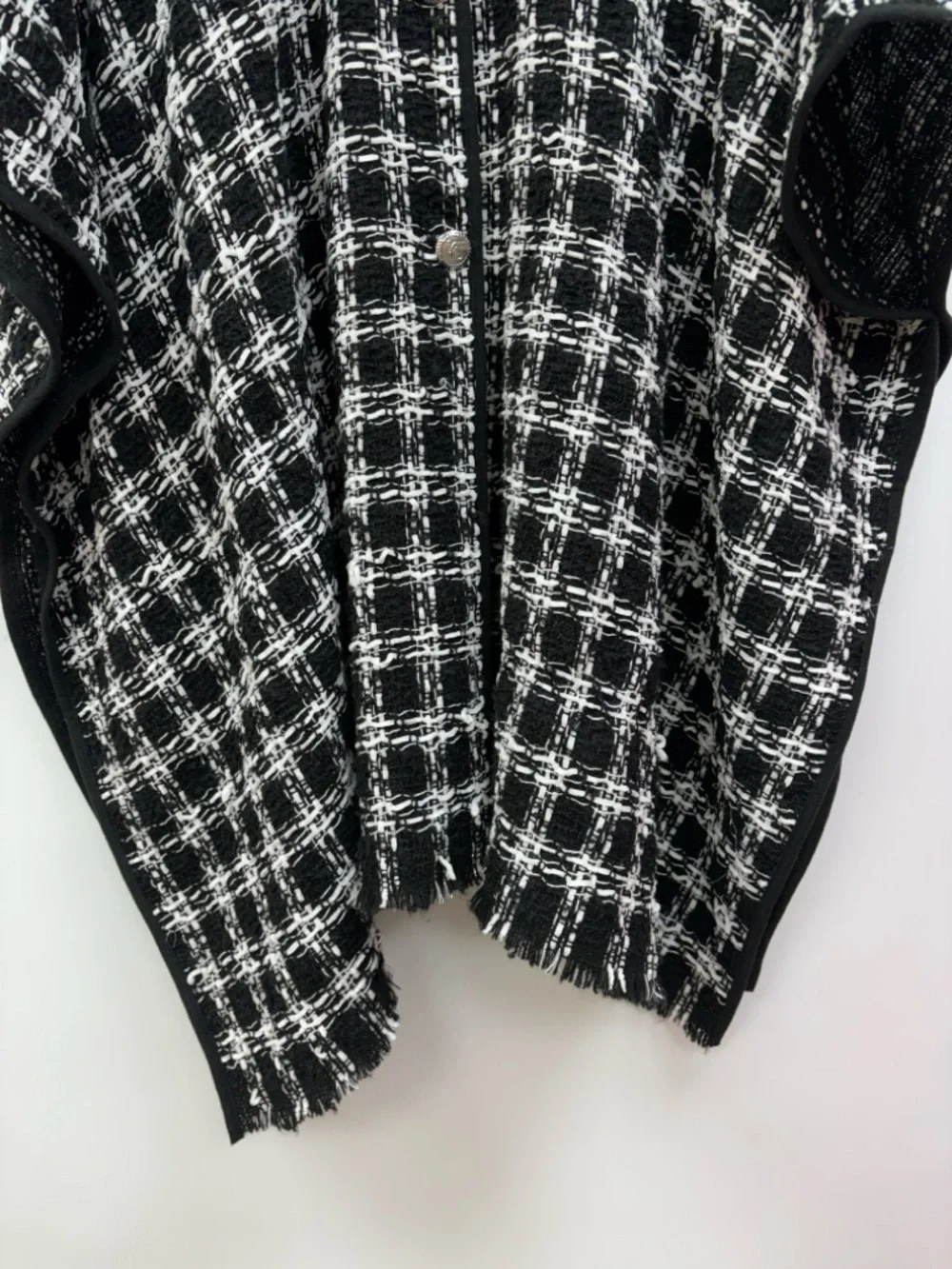 Karl Lagerfled Tweed Plaid Oversized Button-Up Poncho Knit Sweater Black OS - Picture 4 of 7